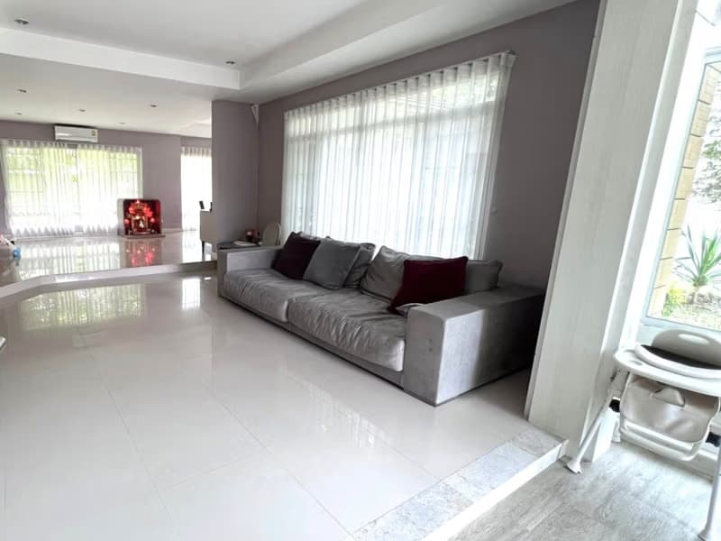 5 Bed House for Sale in Mueang Chiang Mai