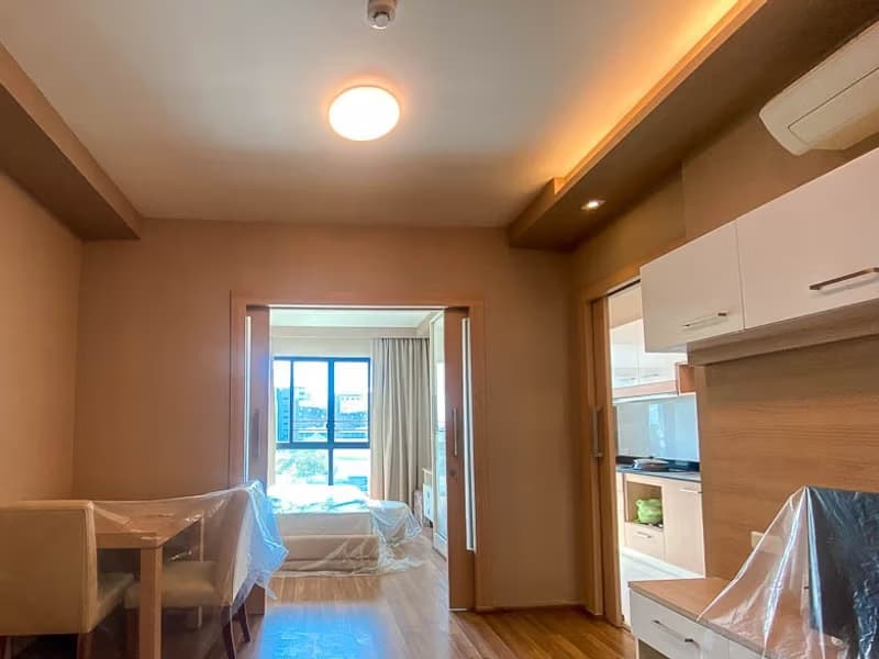 1 Bedroom Condo