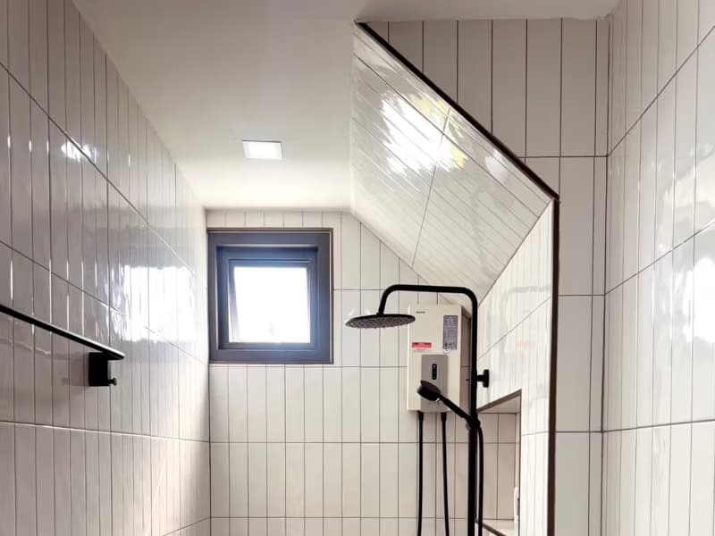 2 Bed House for Rent in Saraphi District