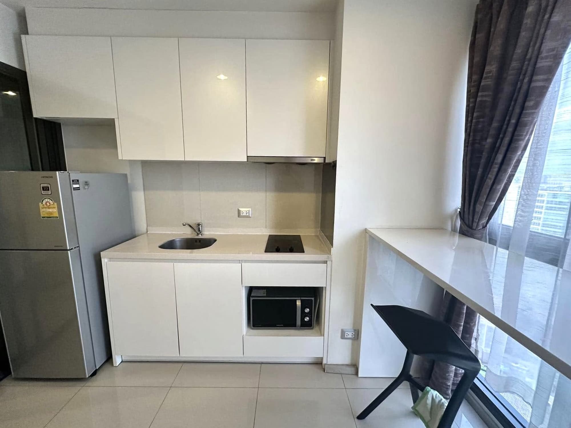 1 Bed Condo for Sale in Khlong Toei - Image 6