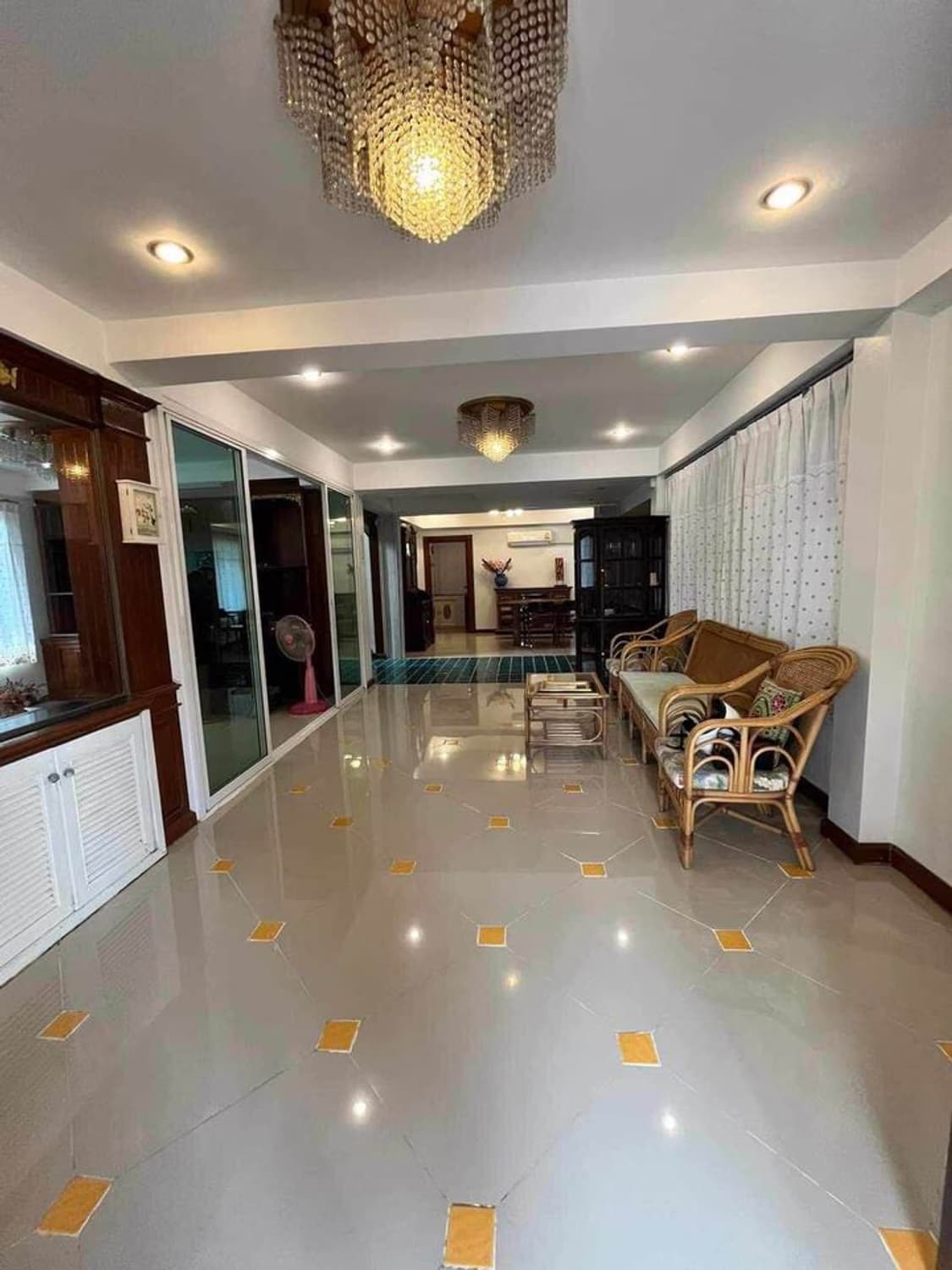 4 Bed House for Rent and Sale in Mueang Chiang Mai - Image 15