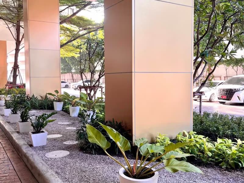 3 Bed Condo for Rent and Sale in Khlong Toei