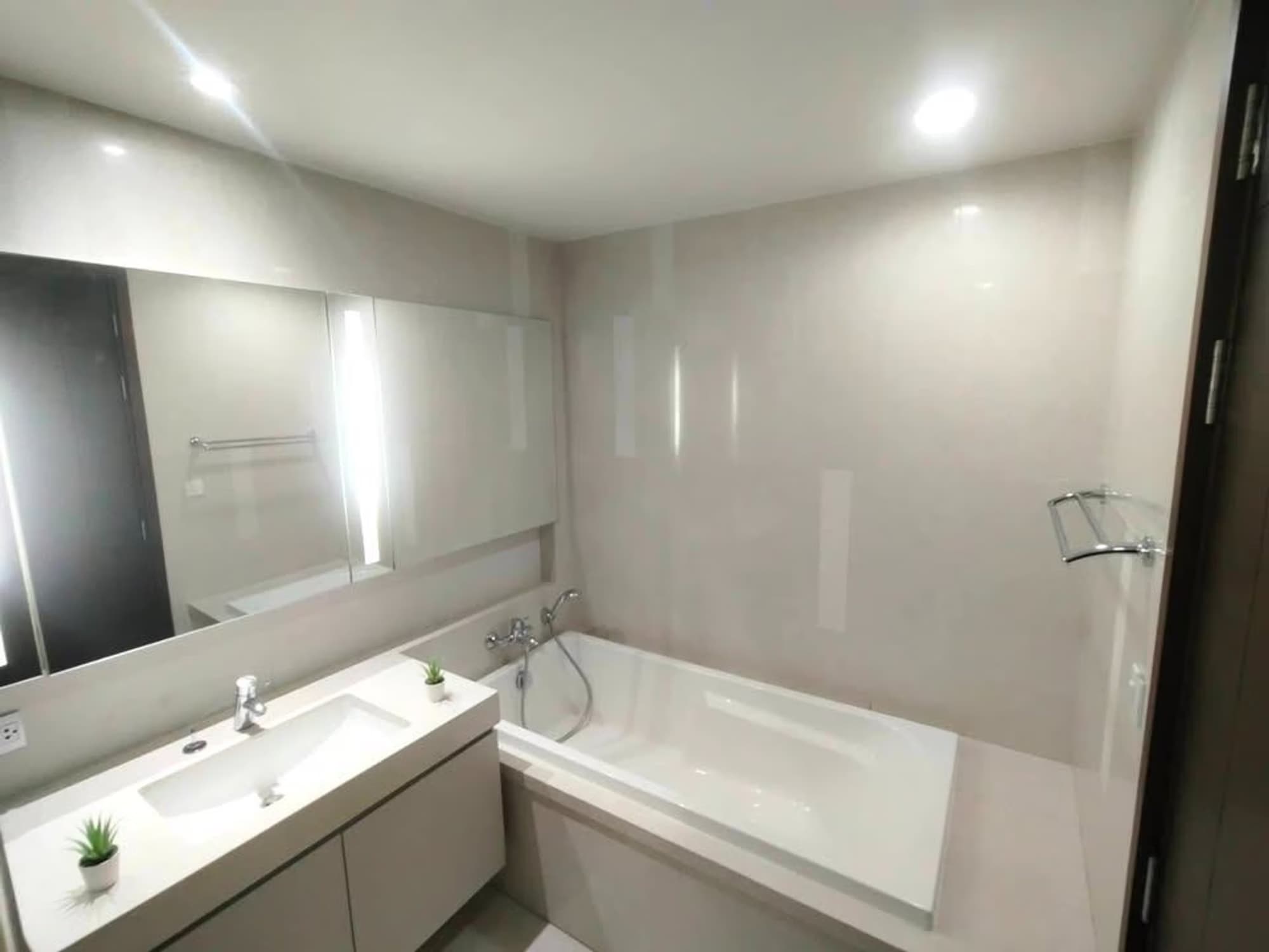 1 ห้องนอน คอนโด สำหรับ จำหน่าย ใน Watthana - Image 8