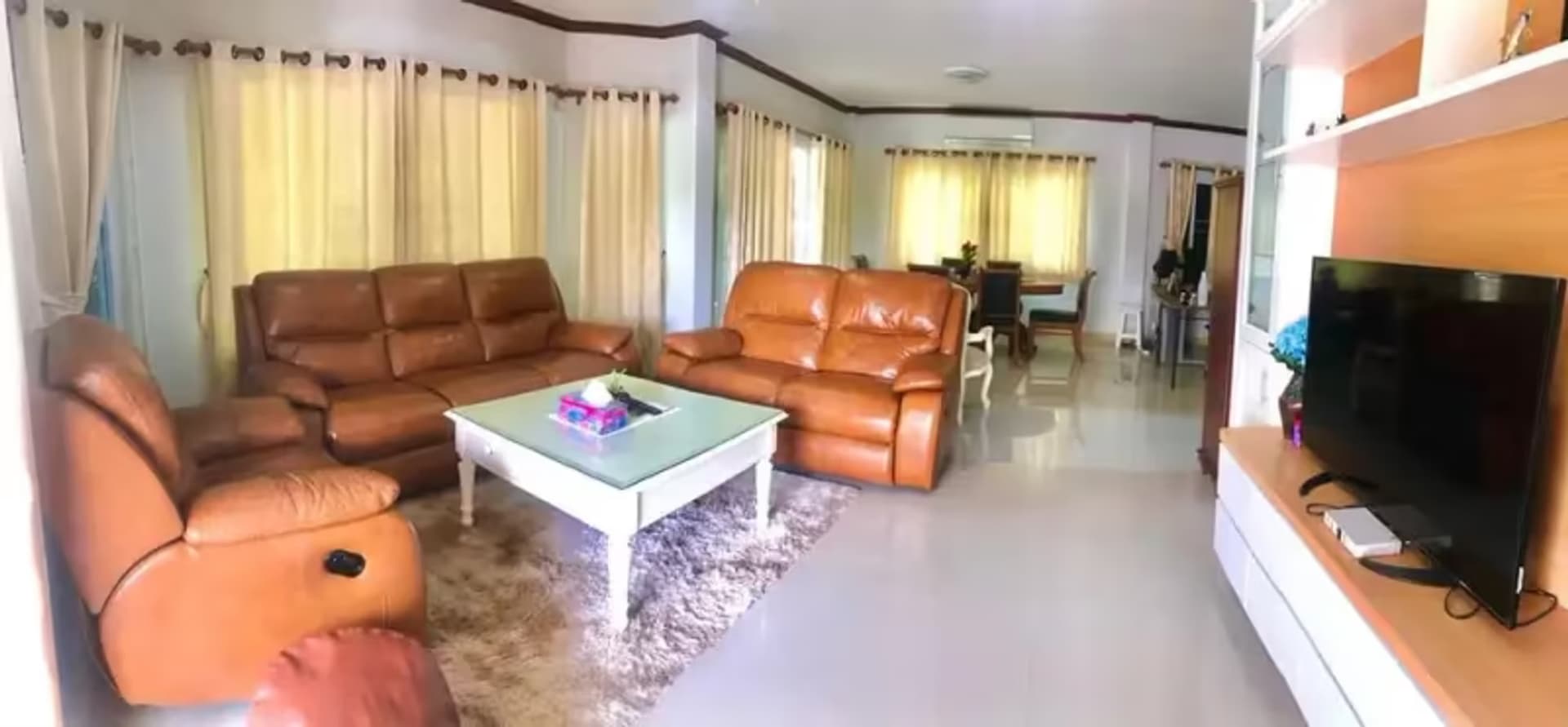 4 Bedroom House - Image 12