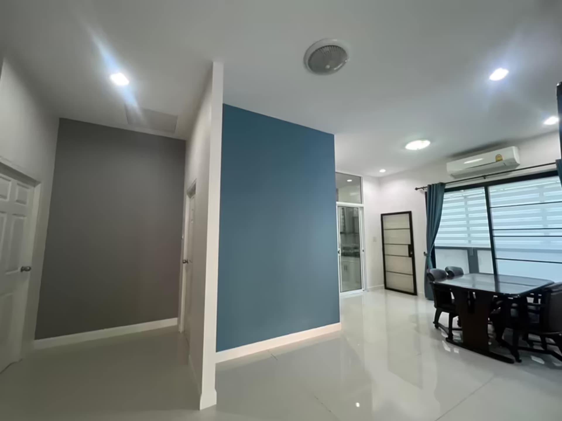  - Image 3