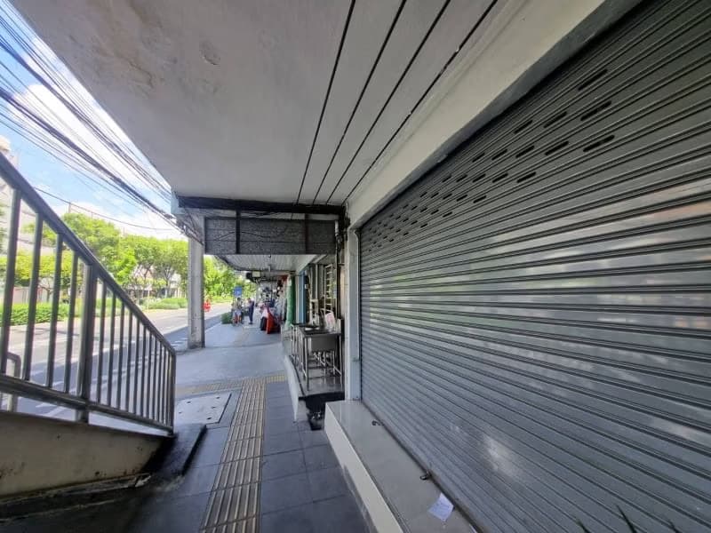 undefined Bed Commercial for Rent in Khlong Toei