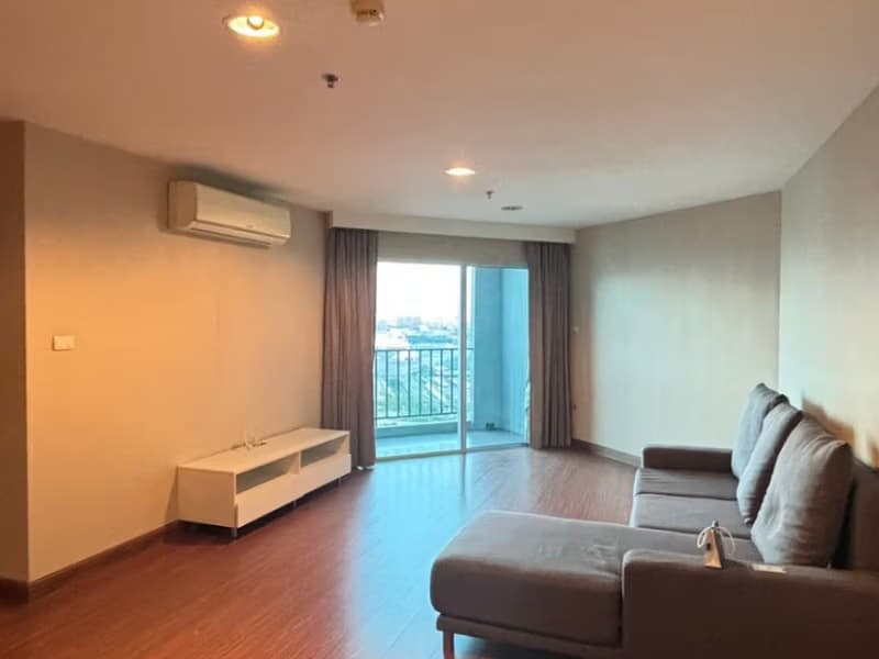 2 Bed Condo for Sale in Huai Khwang