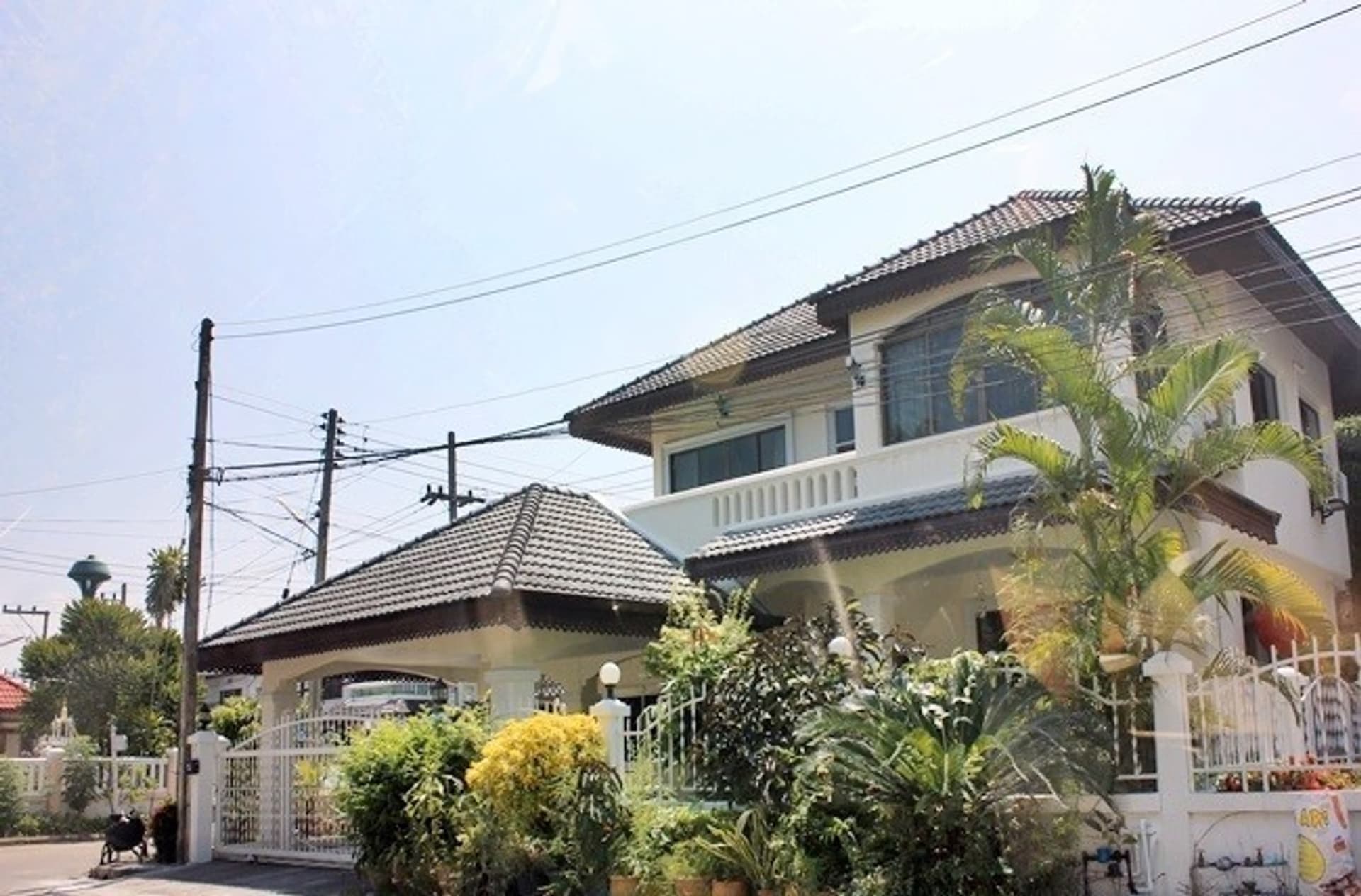 5 Bed House for Rent and Sale in Mueang Chiang Mai - Image 4