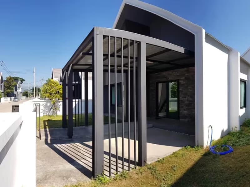 2 Bedroom House