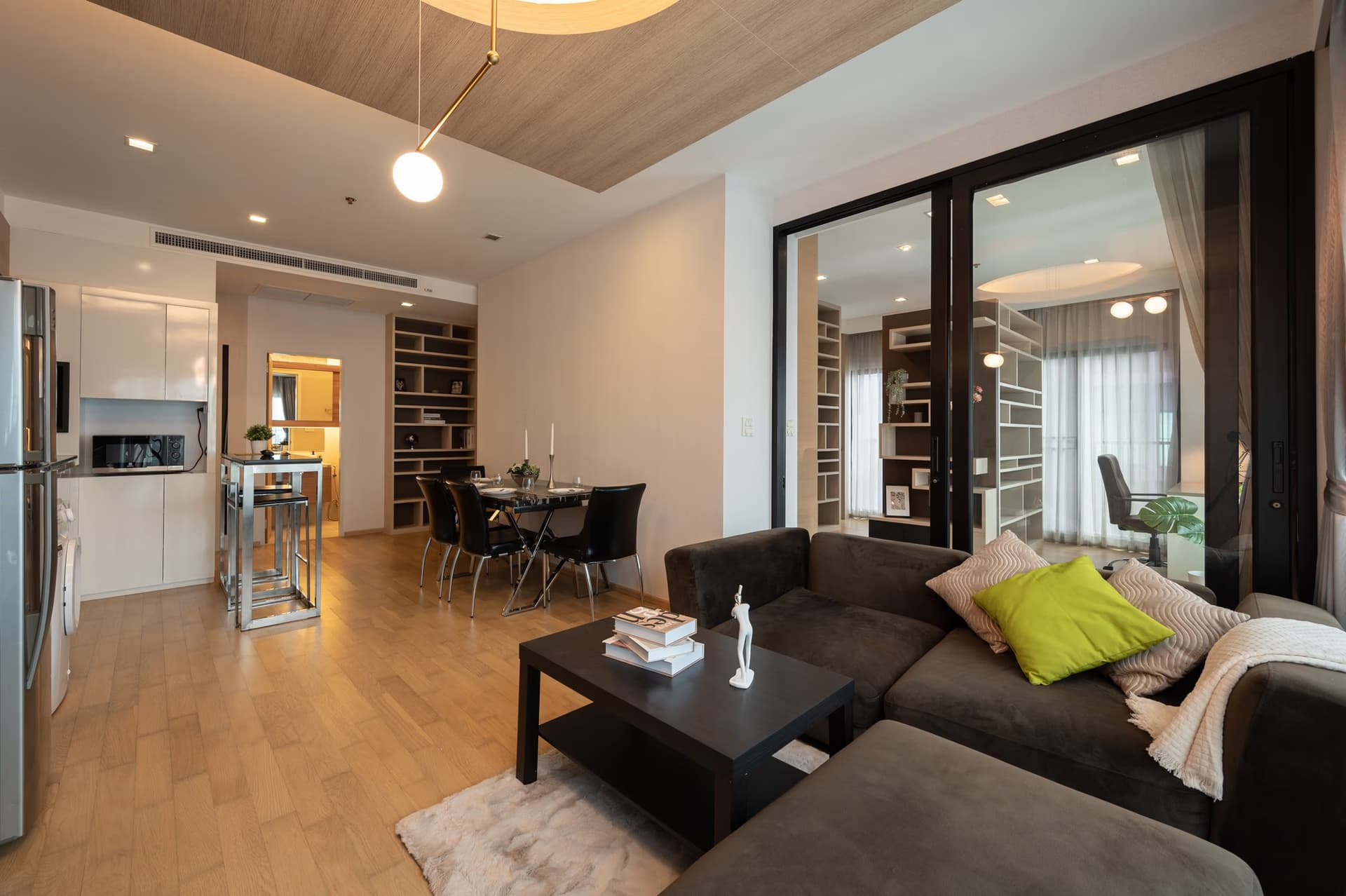 Condo for Sale at Noble Reveal - Image 2