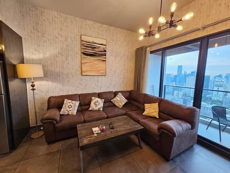 The Lofts Asoke by Raimon Land