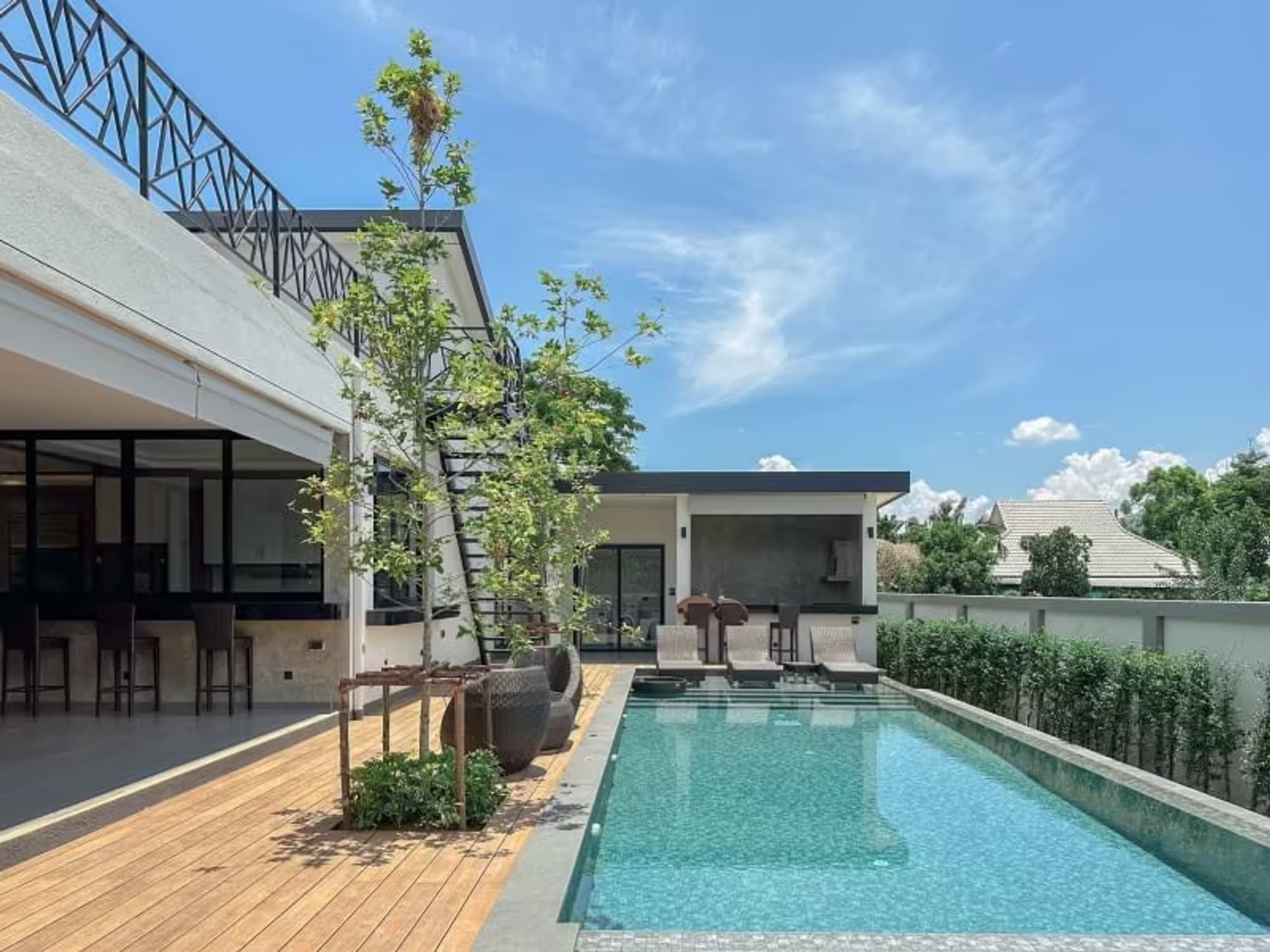 4 Bedroom House - Image 7