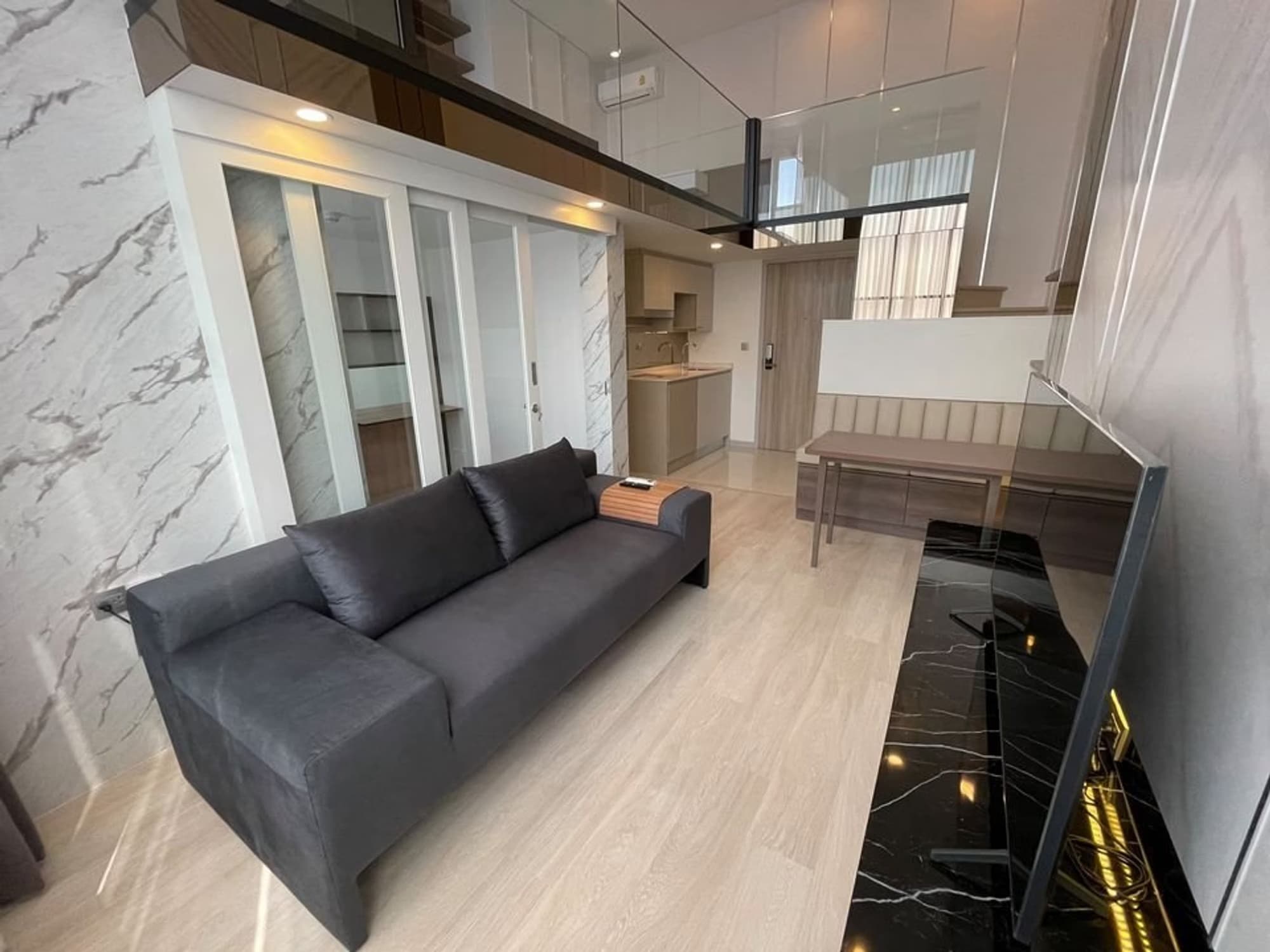 1 Bed Condo for Rent and Sale in Sathon - Image 1