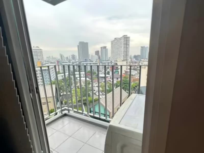 1 Bedroom Condo