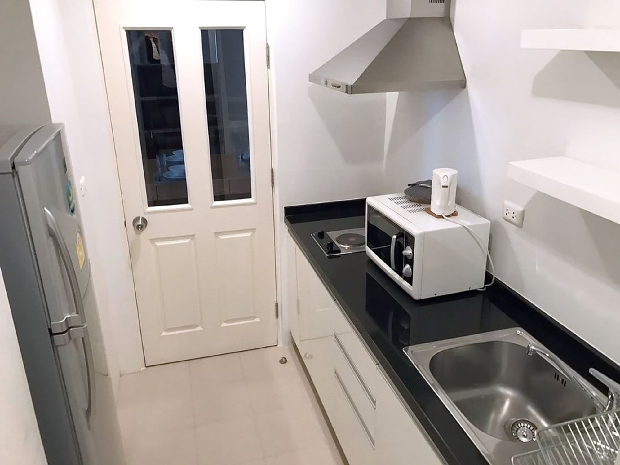 Condo for Rent at Siri Residence - Image 11