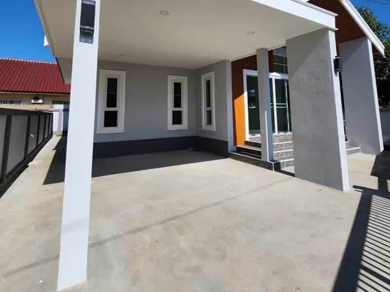 2 Bedroom House