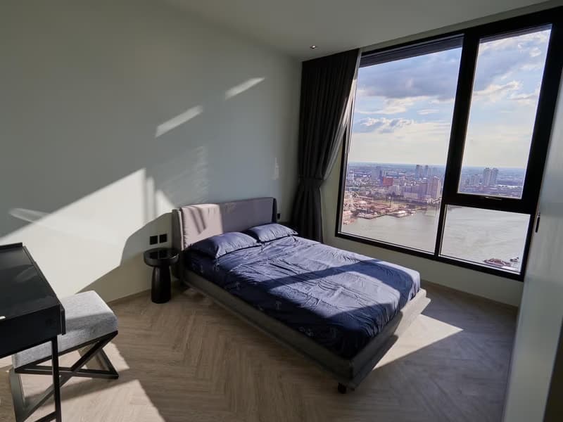 2 Bed Condo for Rent in Khlong San