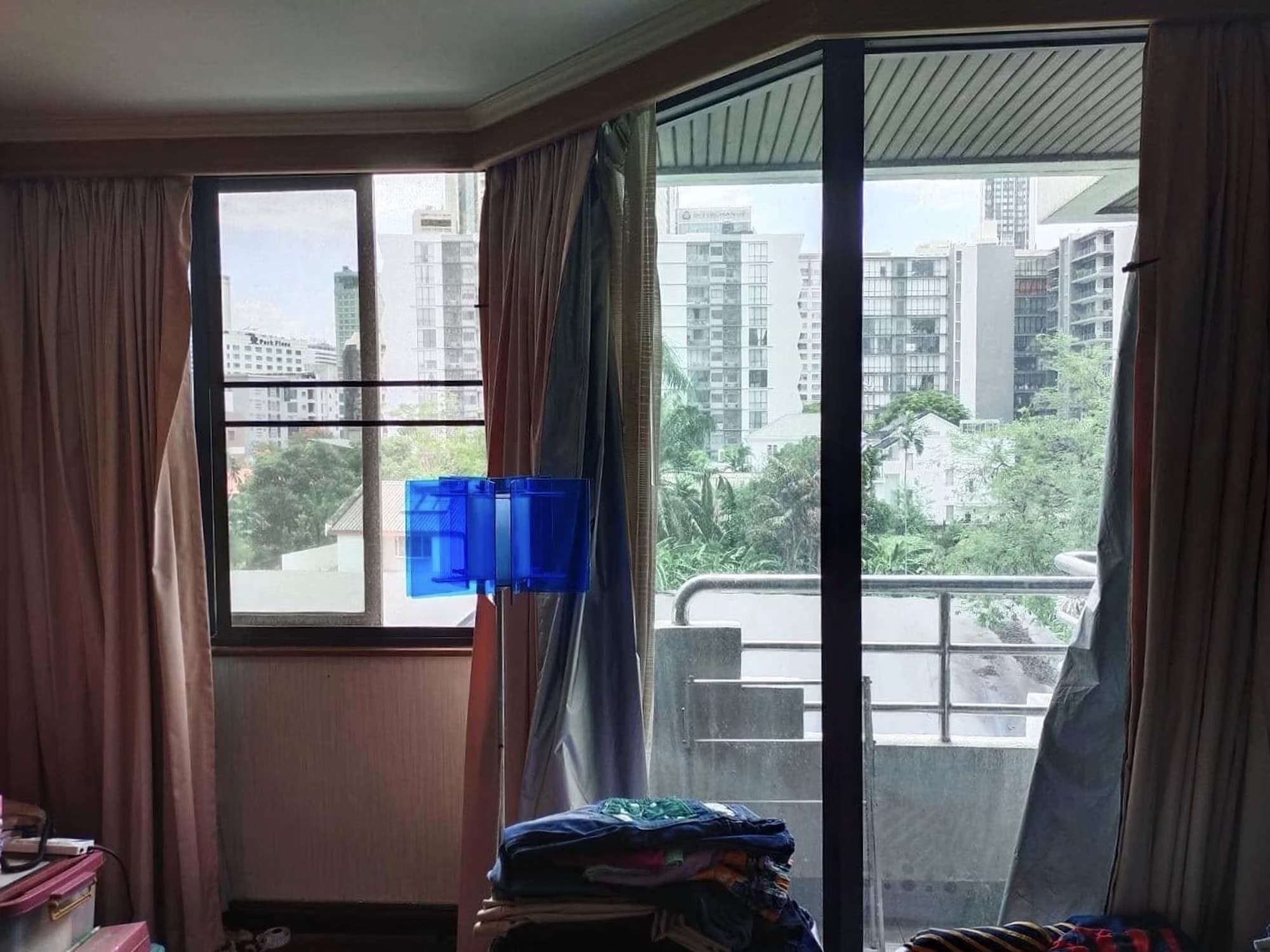 2 Bed Condo for Sale in Khlong Toei - Image 5