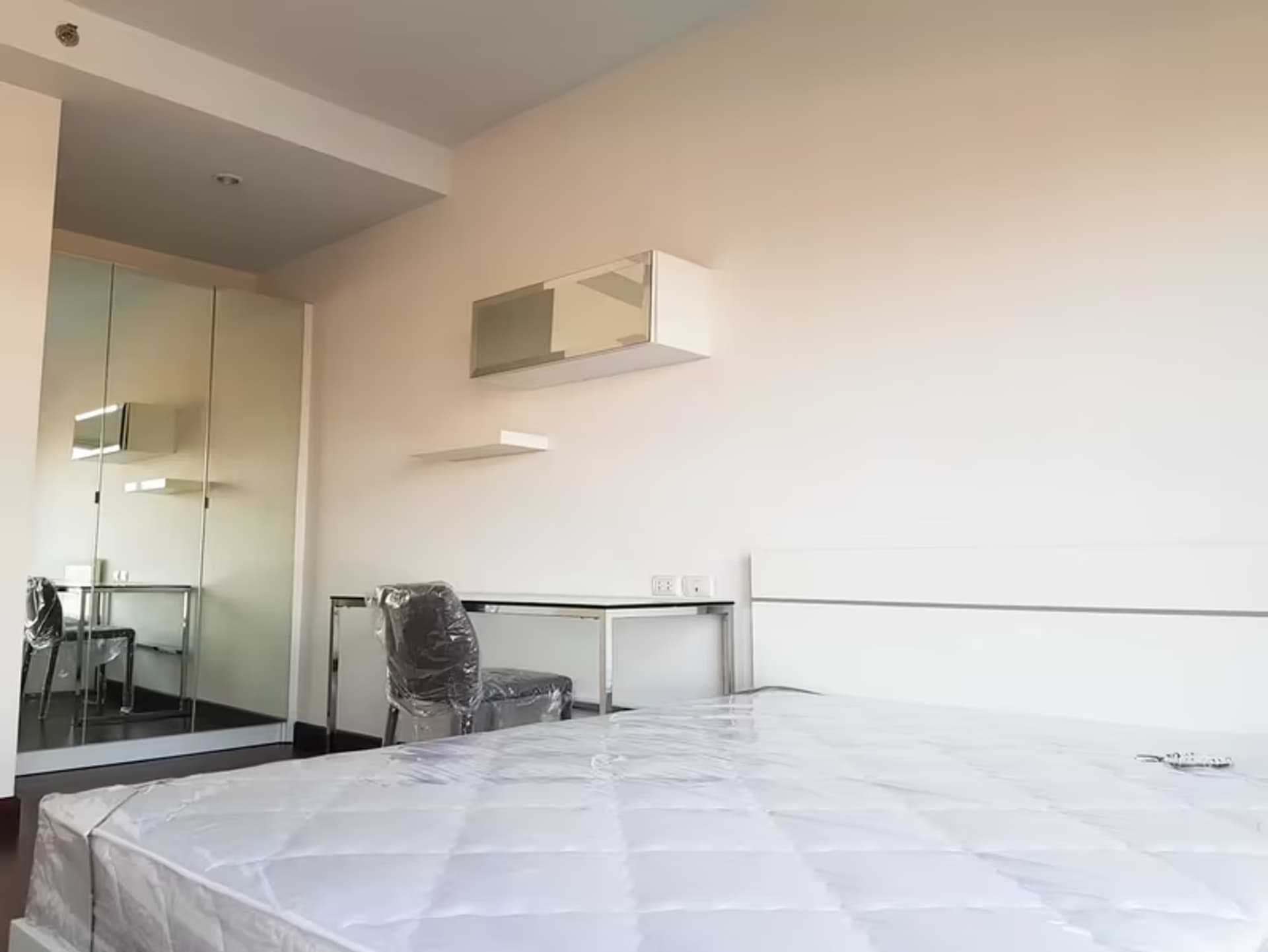 1 Bedroom Condo - Image 11