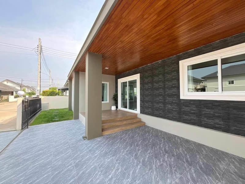 5 Bed House for Rent in Doi Saket