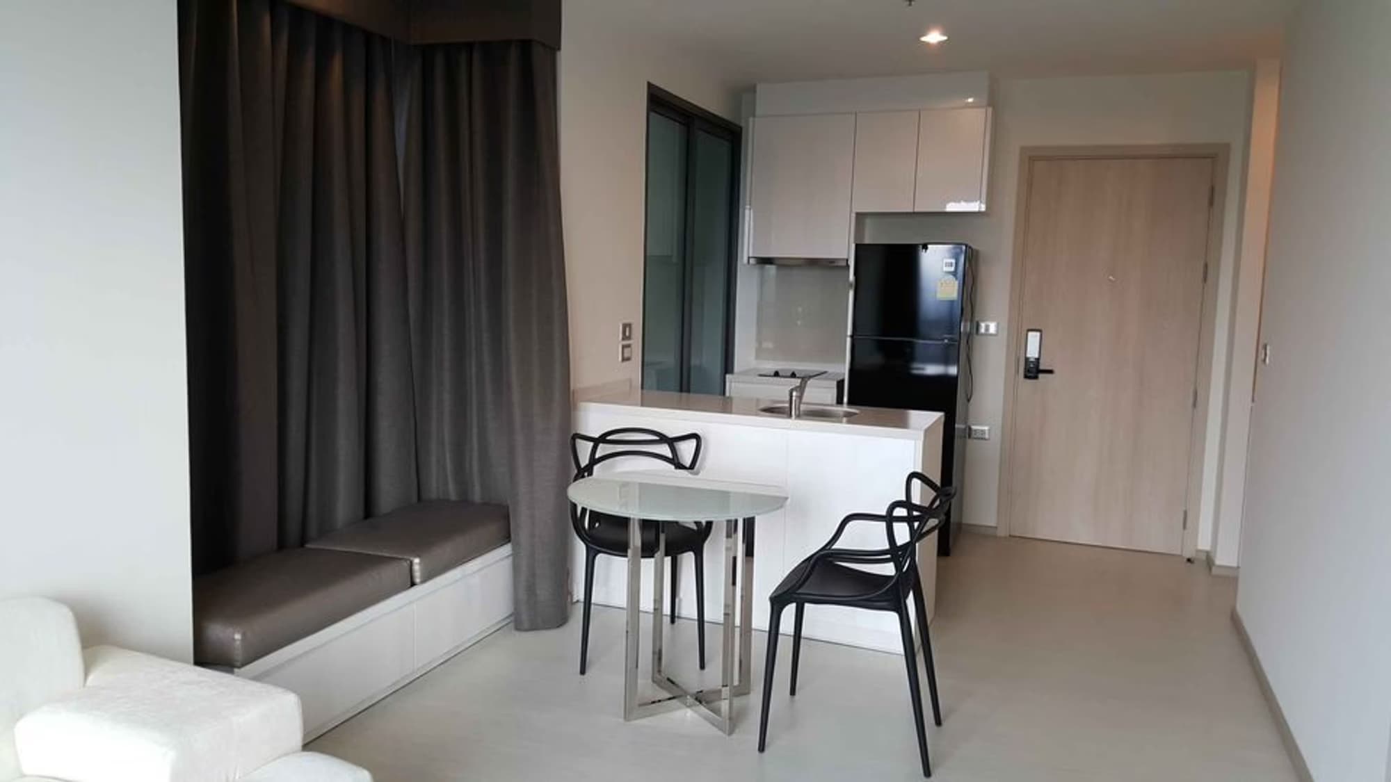 Condo for Rented at Rhythm Sukhumvit 42 - Image 2