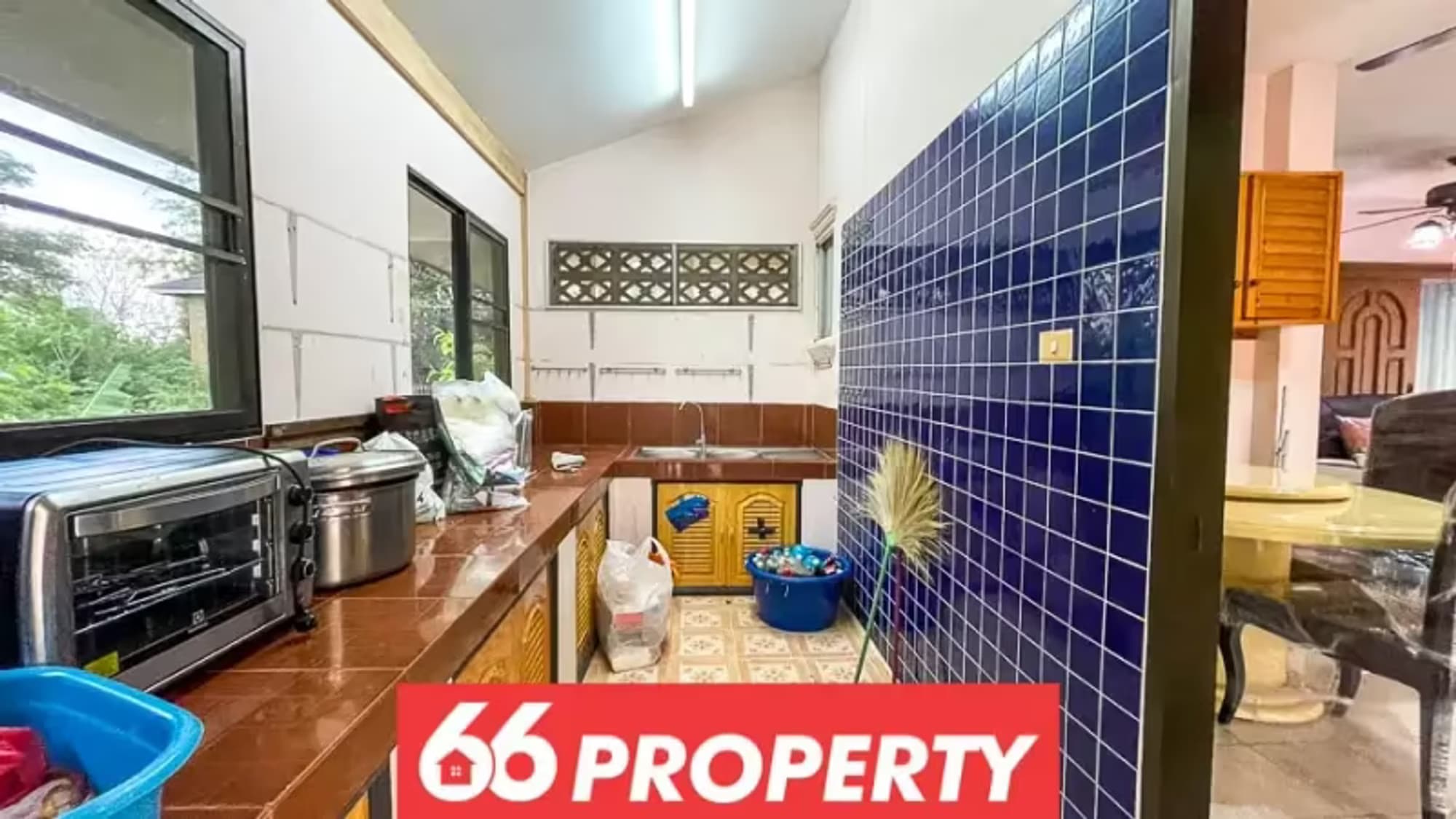 4 Bedroom House - Image 11