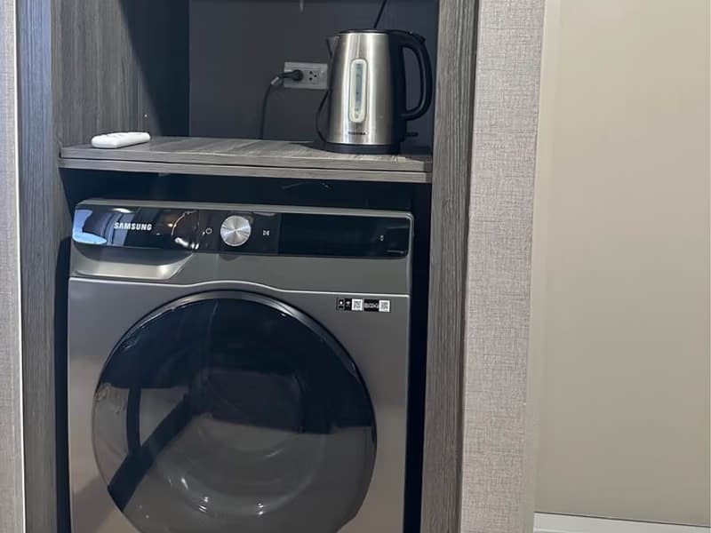 1 Bed Condo for Sale  Near Sutthisan MRT