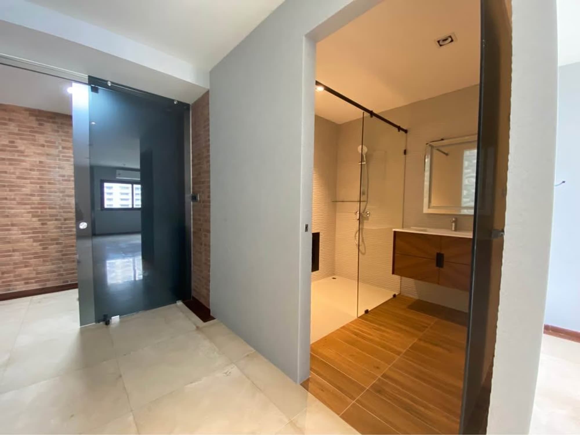 3 Bed Condo for Rent and Sale in Watthana - Image 13