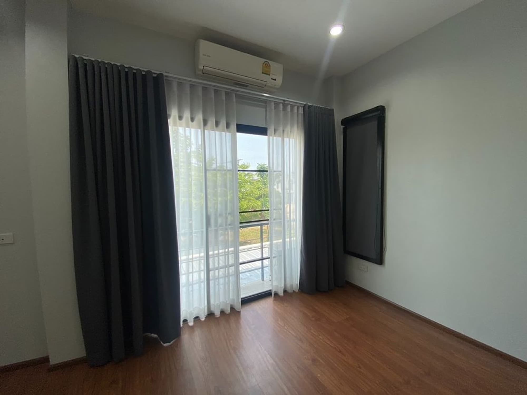 3 Bed House for Rent and Sale in Saraphi - Image 6
