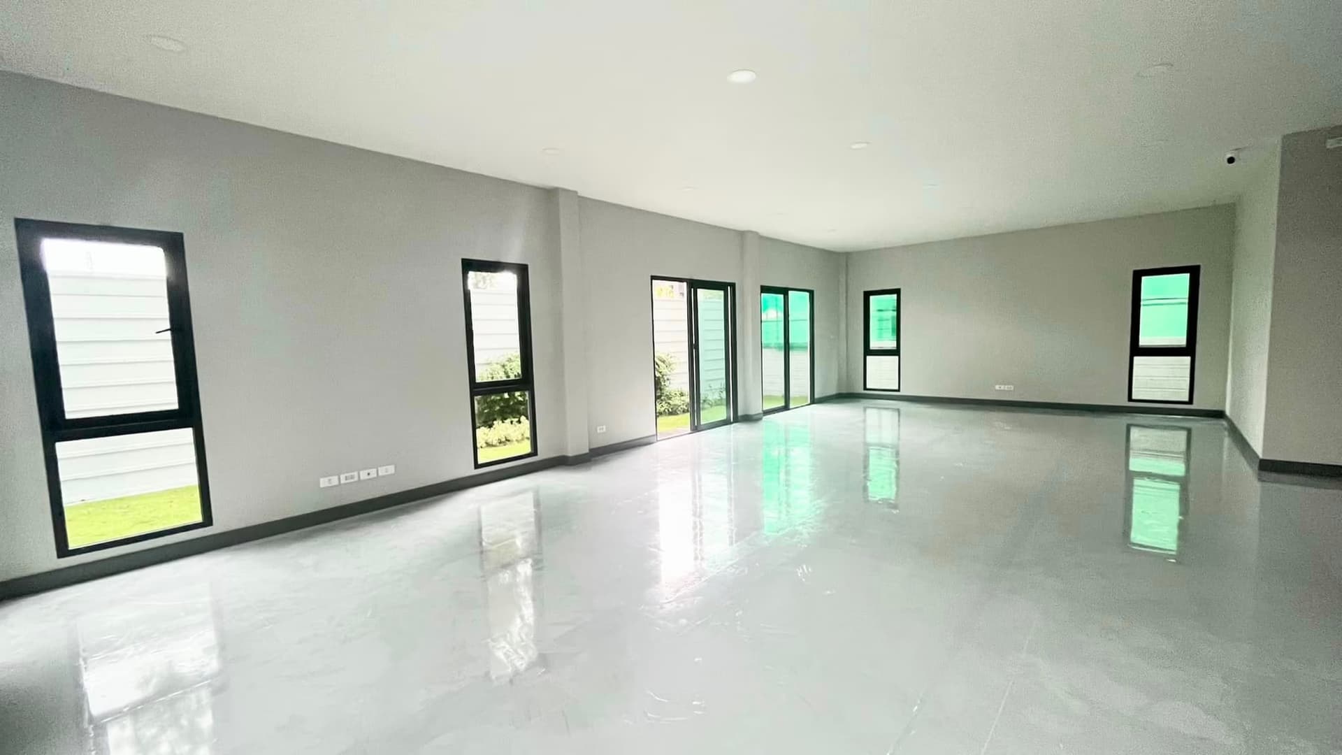 5 Bed House for Sale in Bang Phli - Image 3