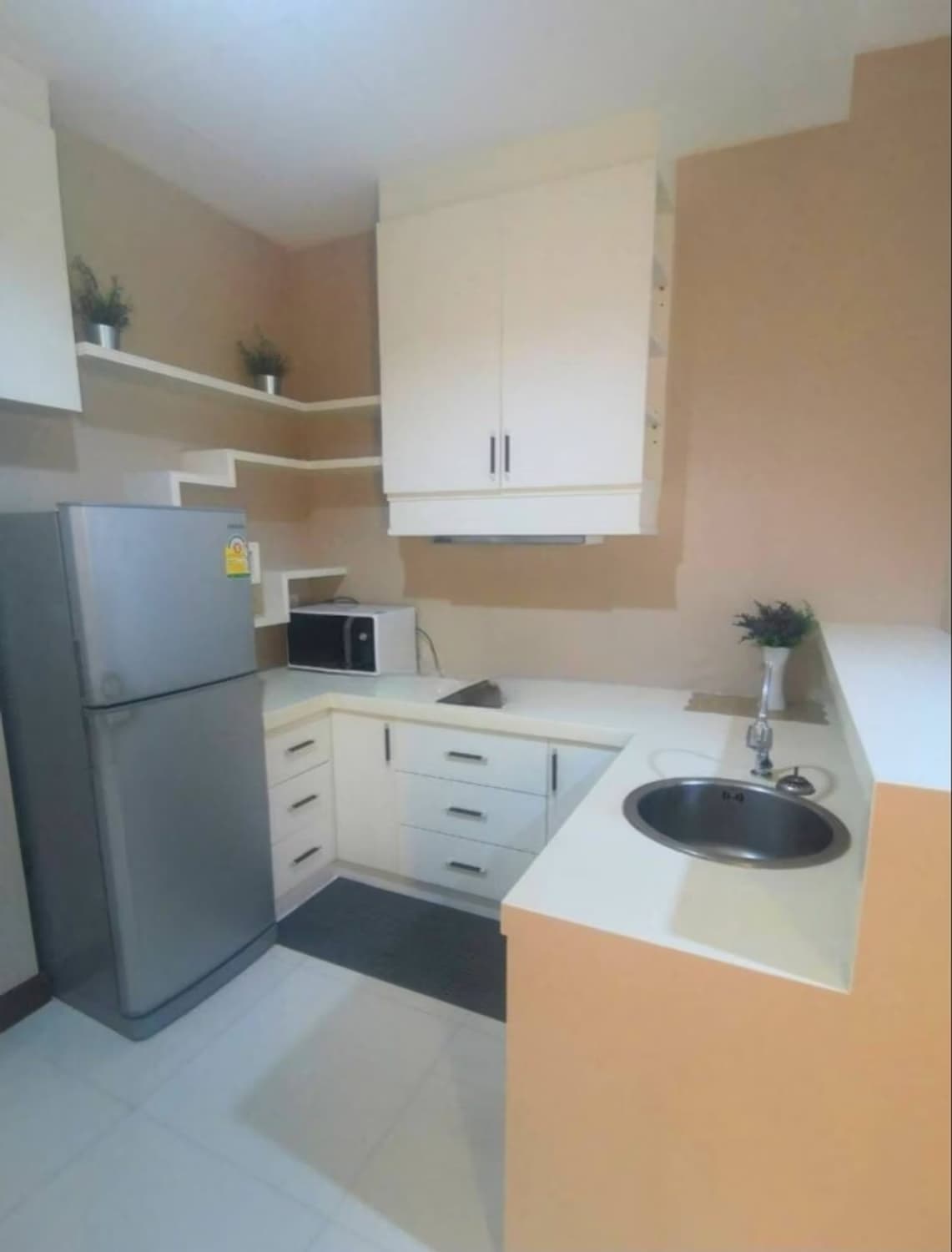1 Bed Condo for Rent  Near Si Kritha MRT - Image 7