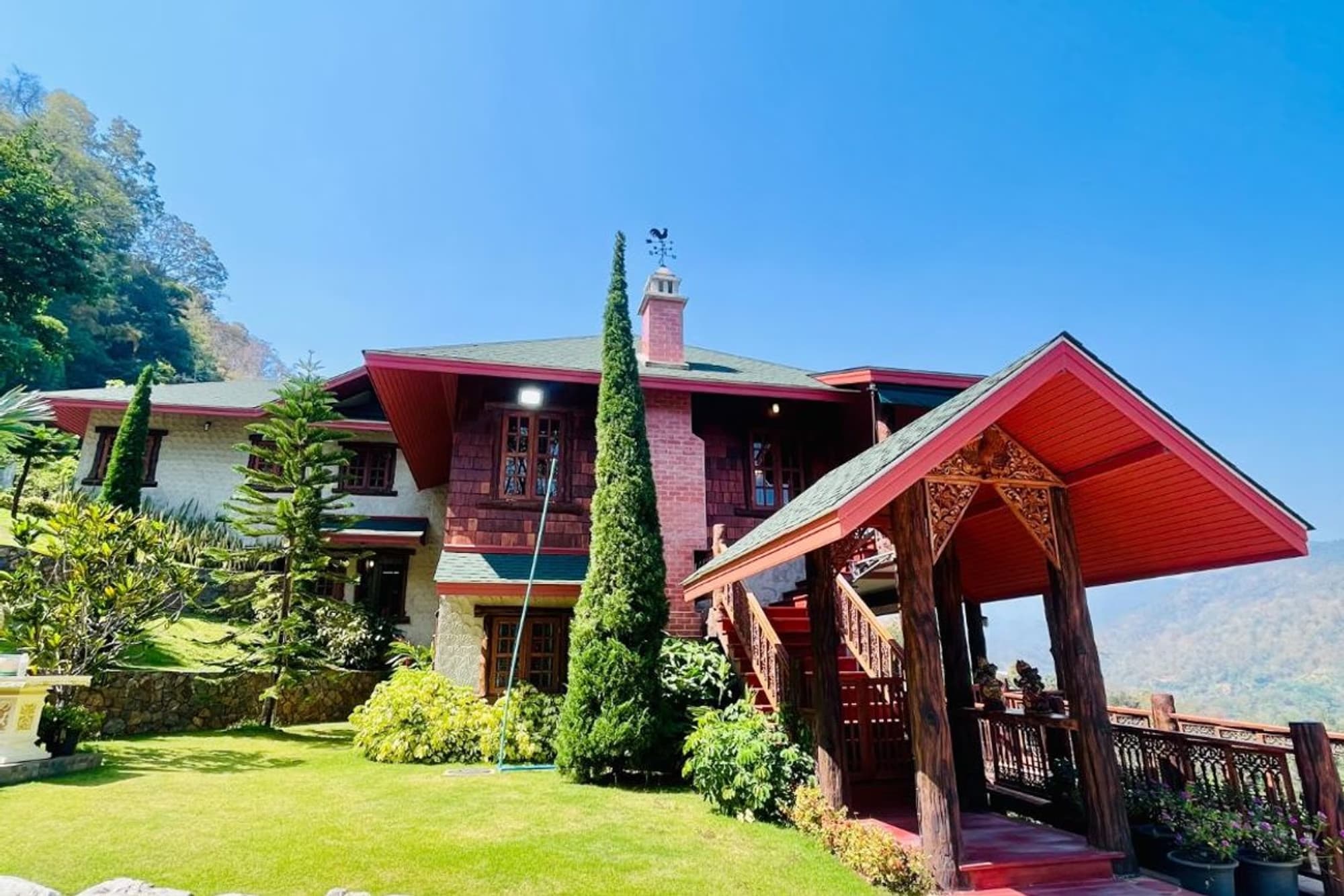 Swiss Style house for rent - 3 bedrooms, 4 bathrooms, surrounded by nature and stunning views - Image 41