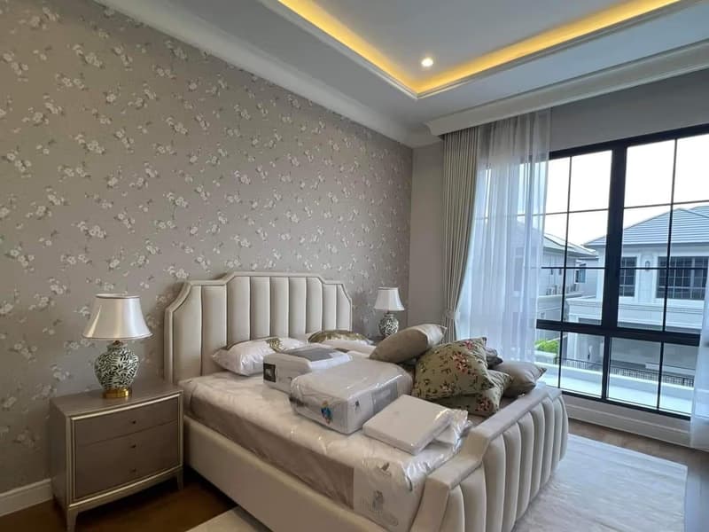 4 Bed House for Rent and Sale in Bang Kapi