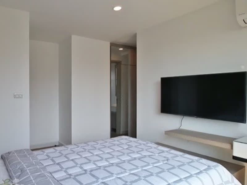 3 Bed Condo for Rent in Watthana
