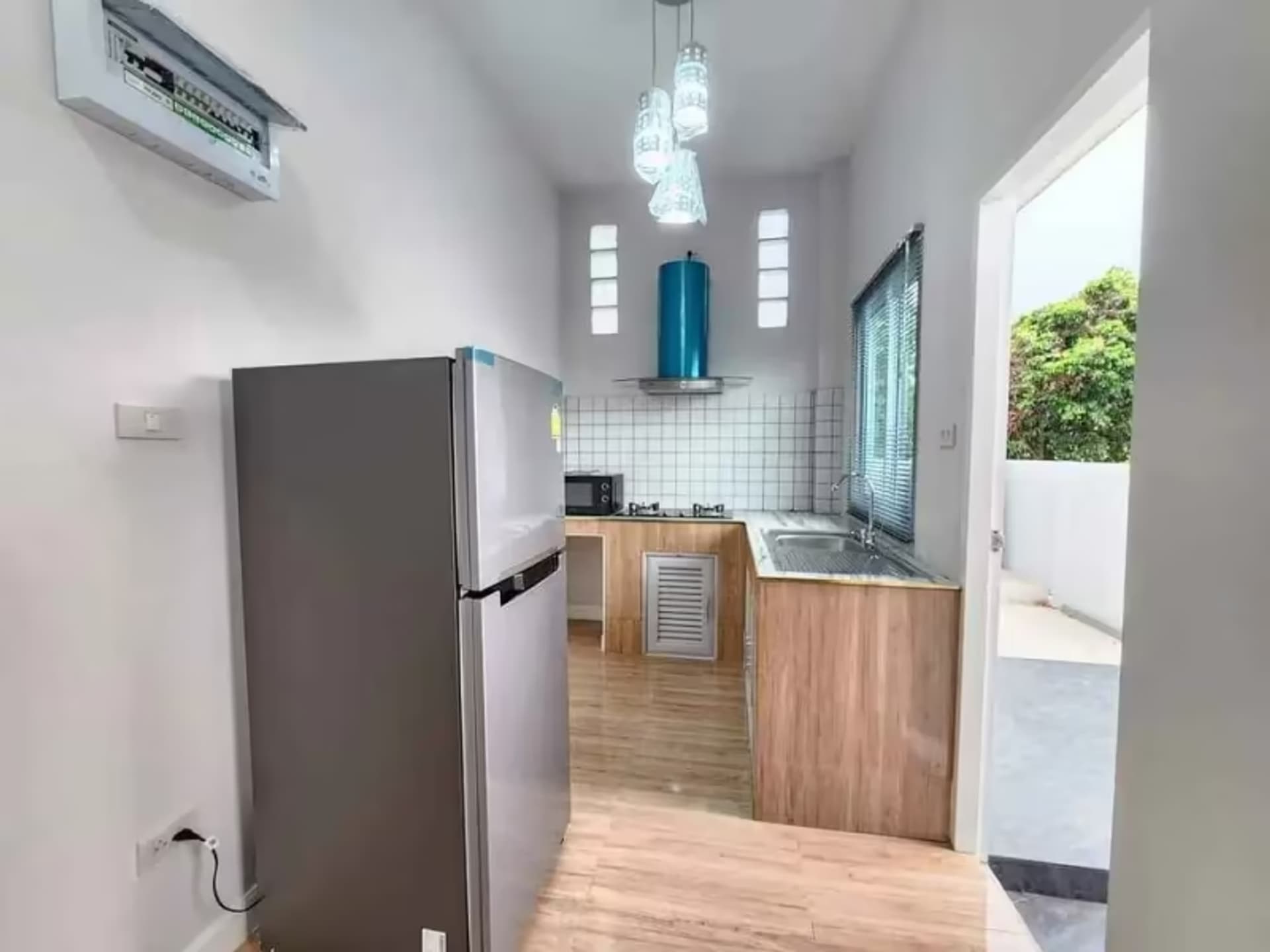 3 Bedroom House - Image 12