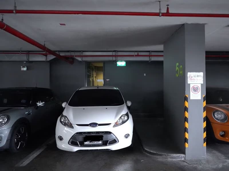 2 Bed Condo for Rent and Sale in Ratchathewi
