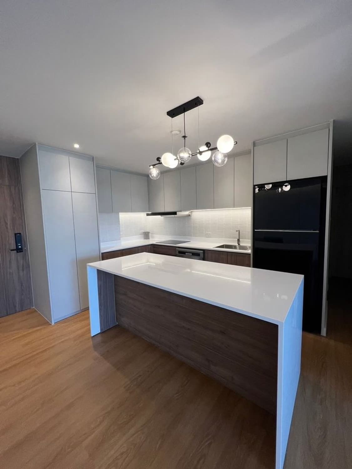 Condo for Rent, Sale at Ban Phloen Chit Apartment - Image 3