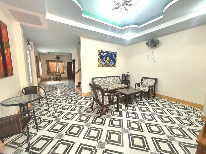 3 Bed Townhouse for Rent in Mueang Chiang Mai District
