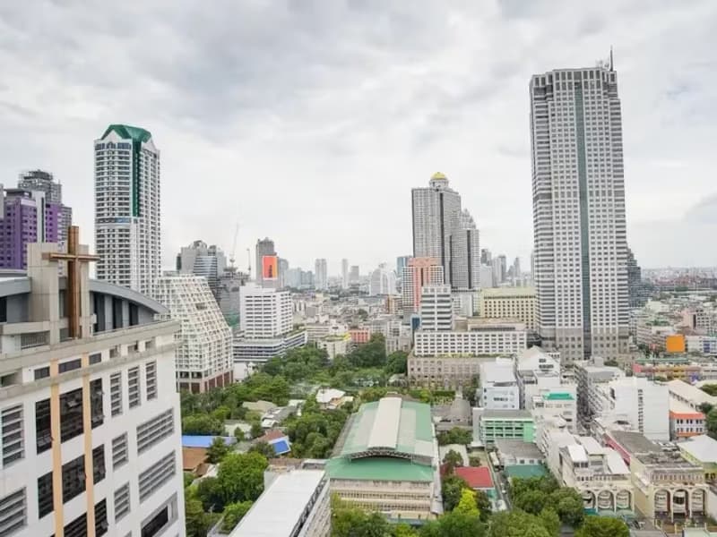 1 Bedroom Condo