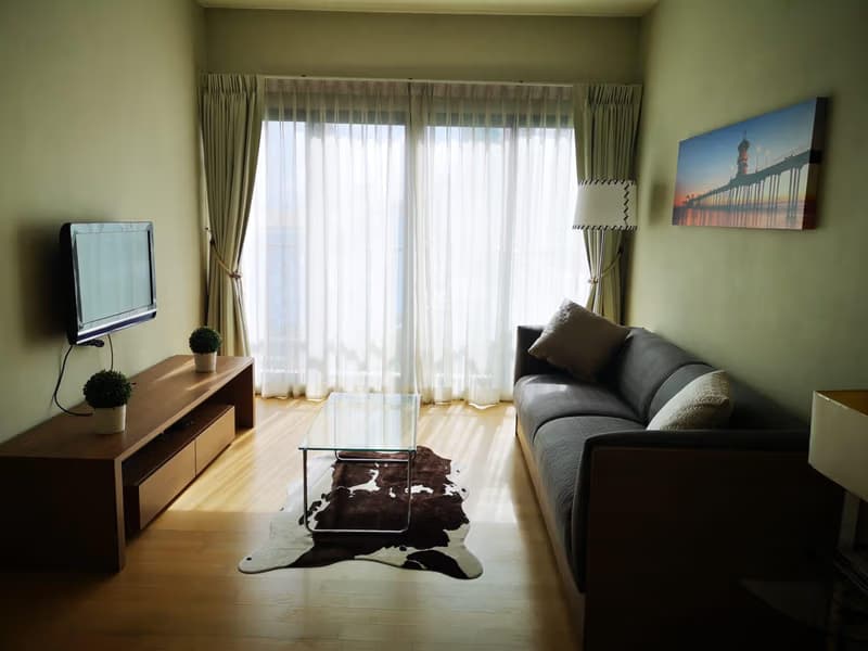 1 Bed Condo for Sale  Near Ekkamai BTS