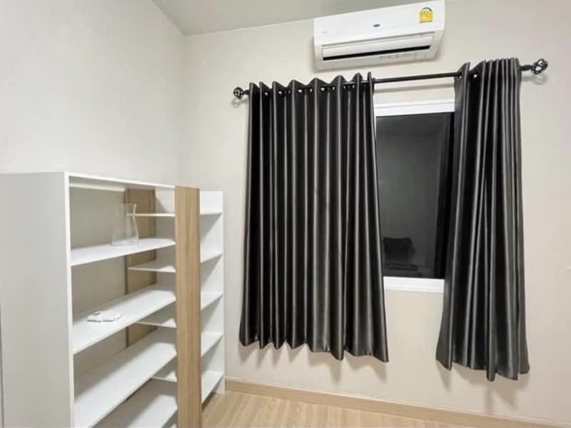 Townhouse for Rent at The Village 3 Bang Na-Wong Waen