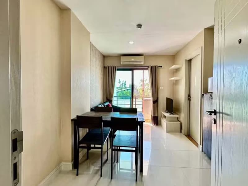 1 Bedroom Condo