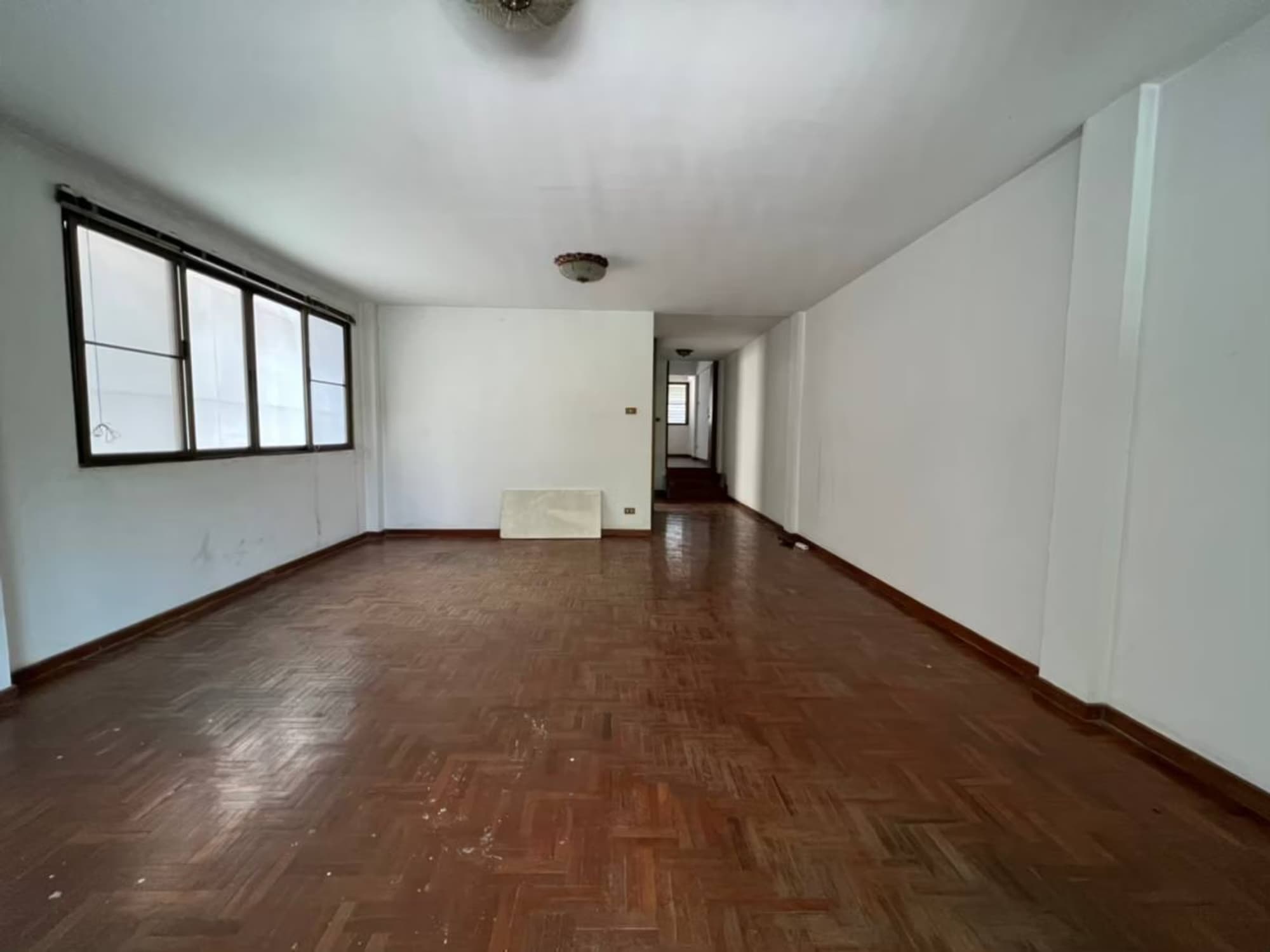 4 Bed Commercial for Sale in Mueang Chiang Mai - Image 4