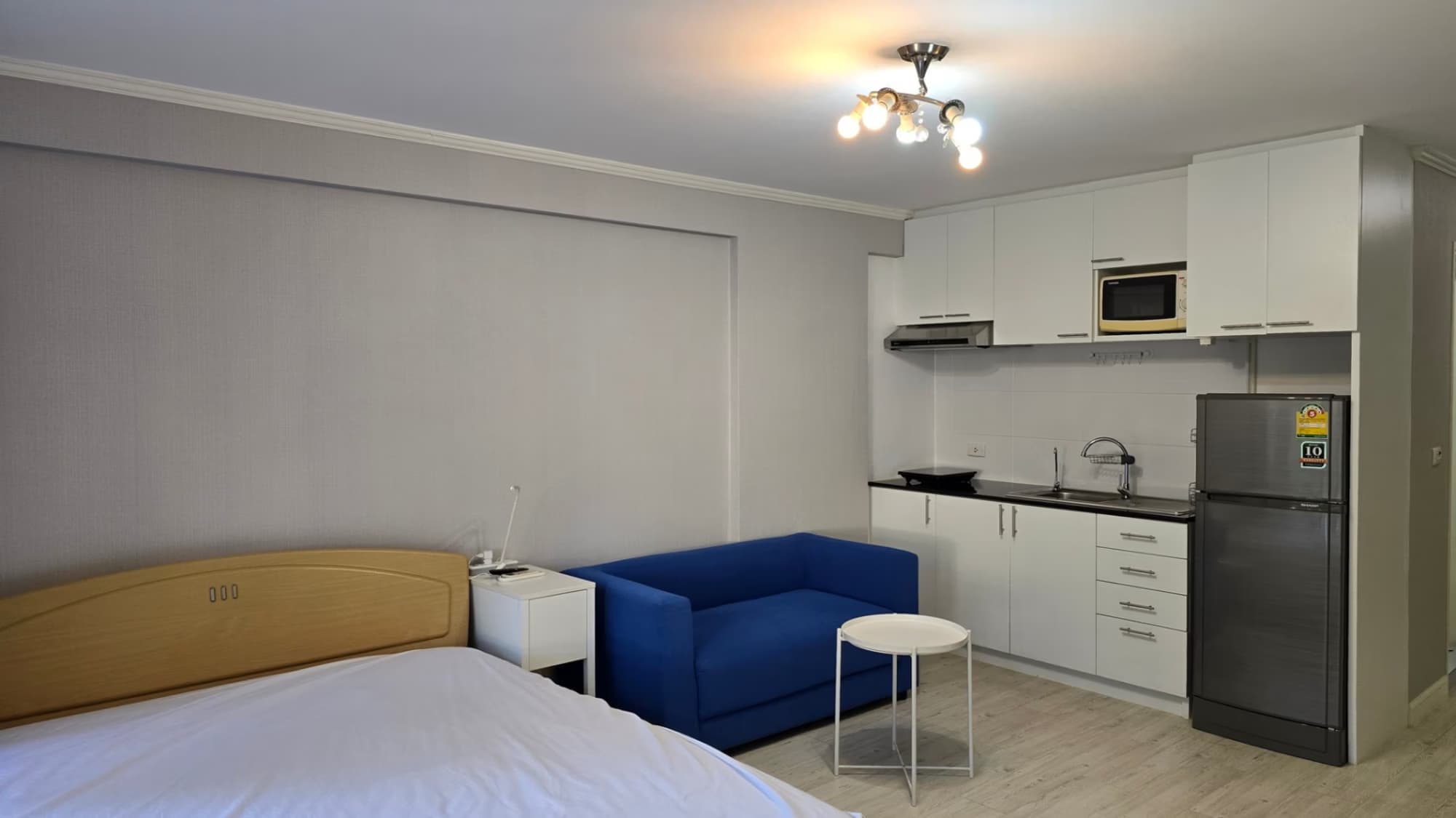 Studio Condo for Rent in Watthana - Image 1