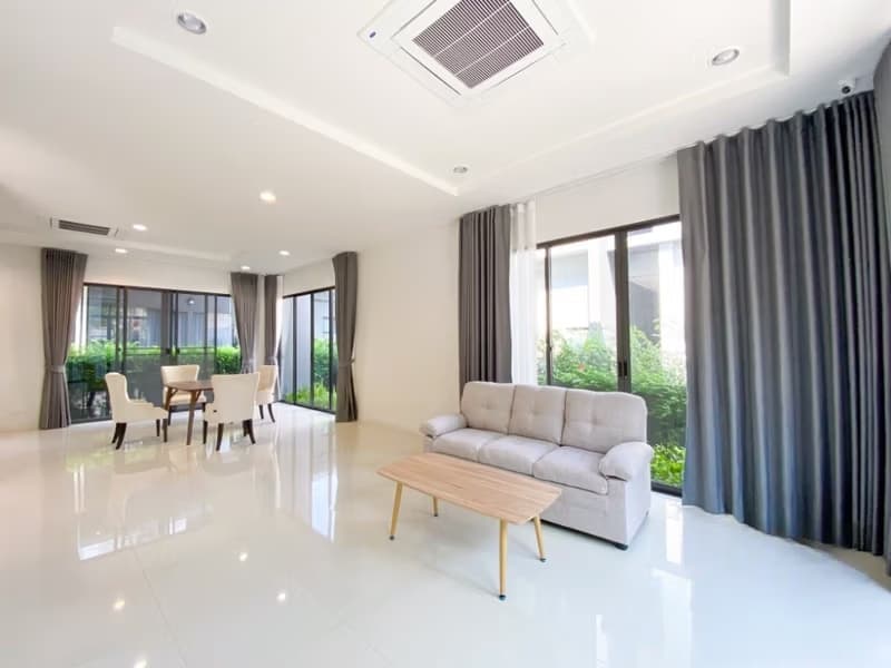 3 Bed House for Rent in Bang Phli
