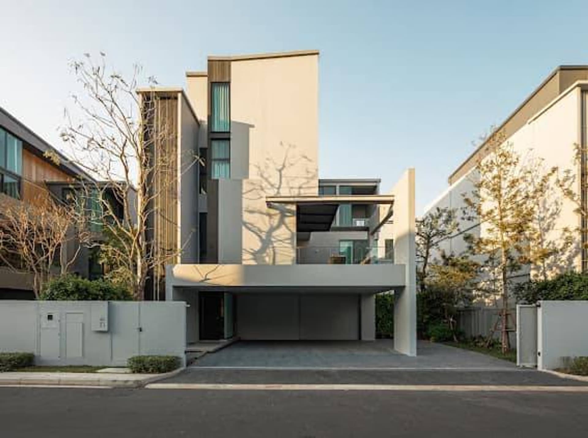 4 ห้องนอน บ้าน สำหรับ ขายและจำหน่าย ใน สะพานสูง - Image 1
