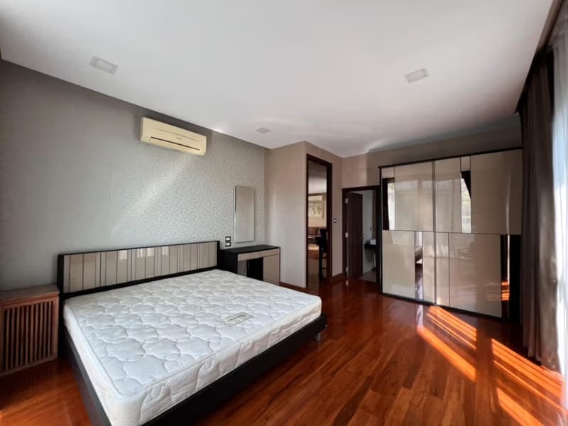 4 Bed House for Rent in Mueang Chiang Mai District