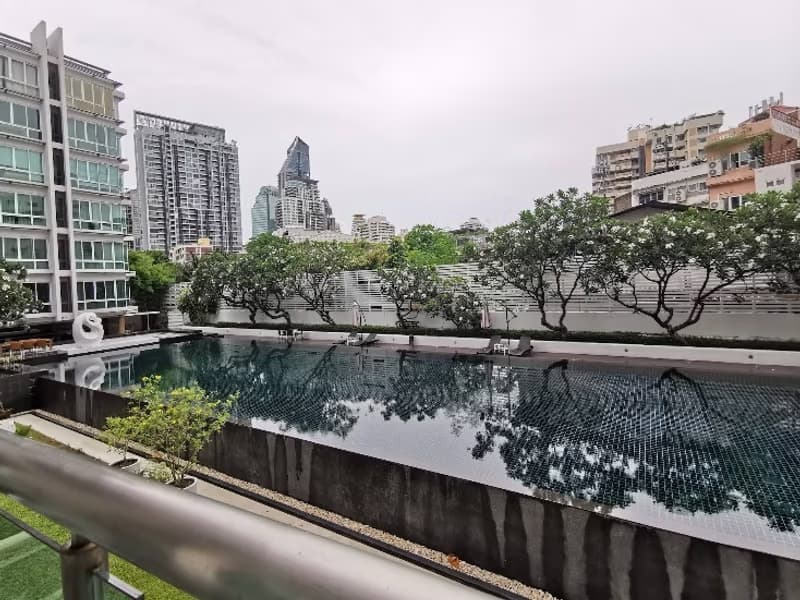 4 Bed Condo for Sale in Khlong Toei
