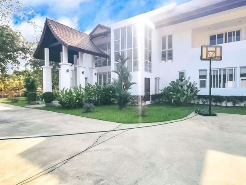 Outstanding Luxury Estate For Sale In Mae Rim