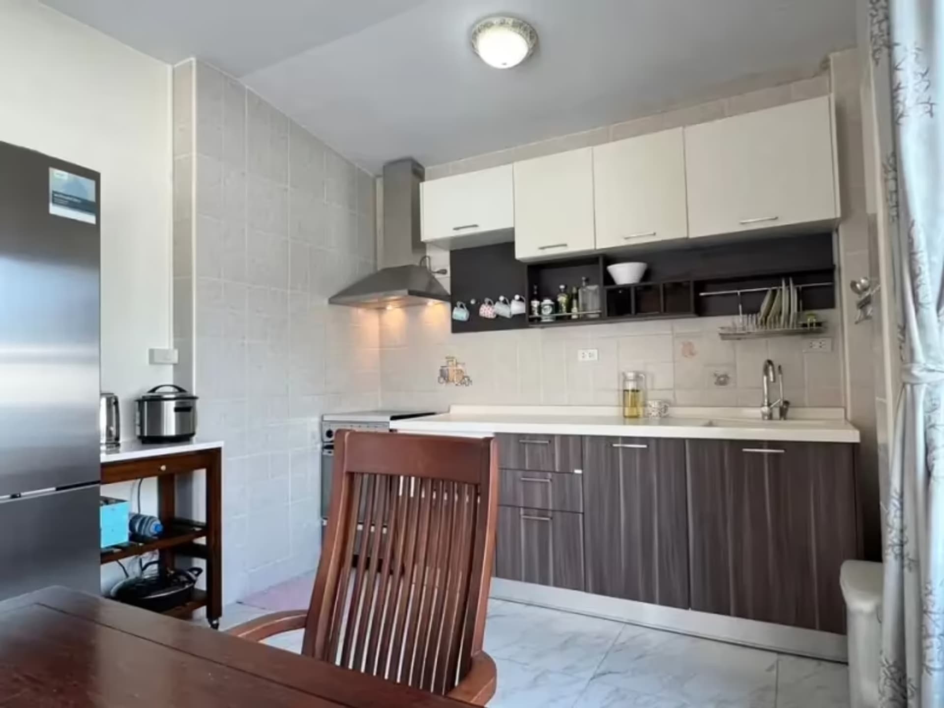 4 Bedroom House - Image 9